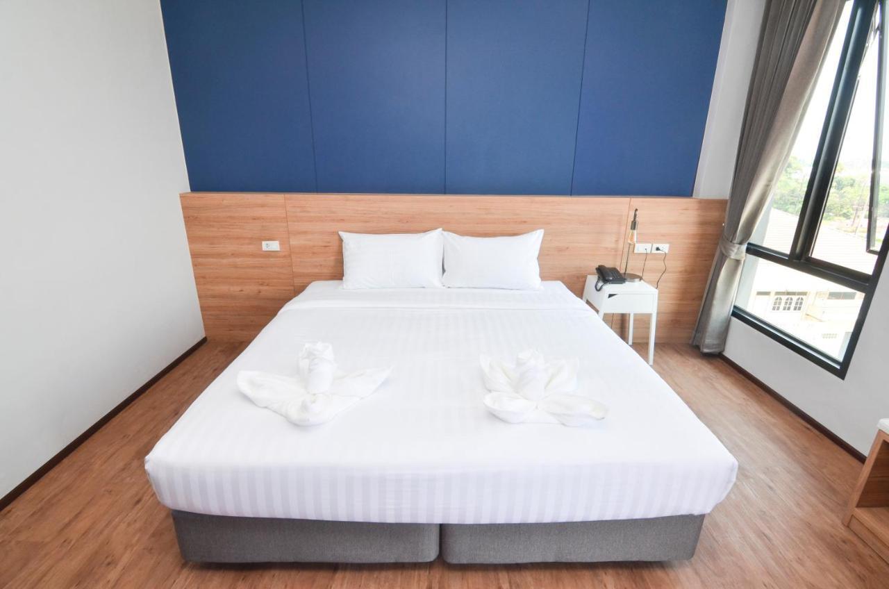 Boondara Boutique Hotel Нахон Паном Екстериор снимка