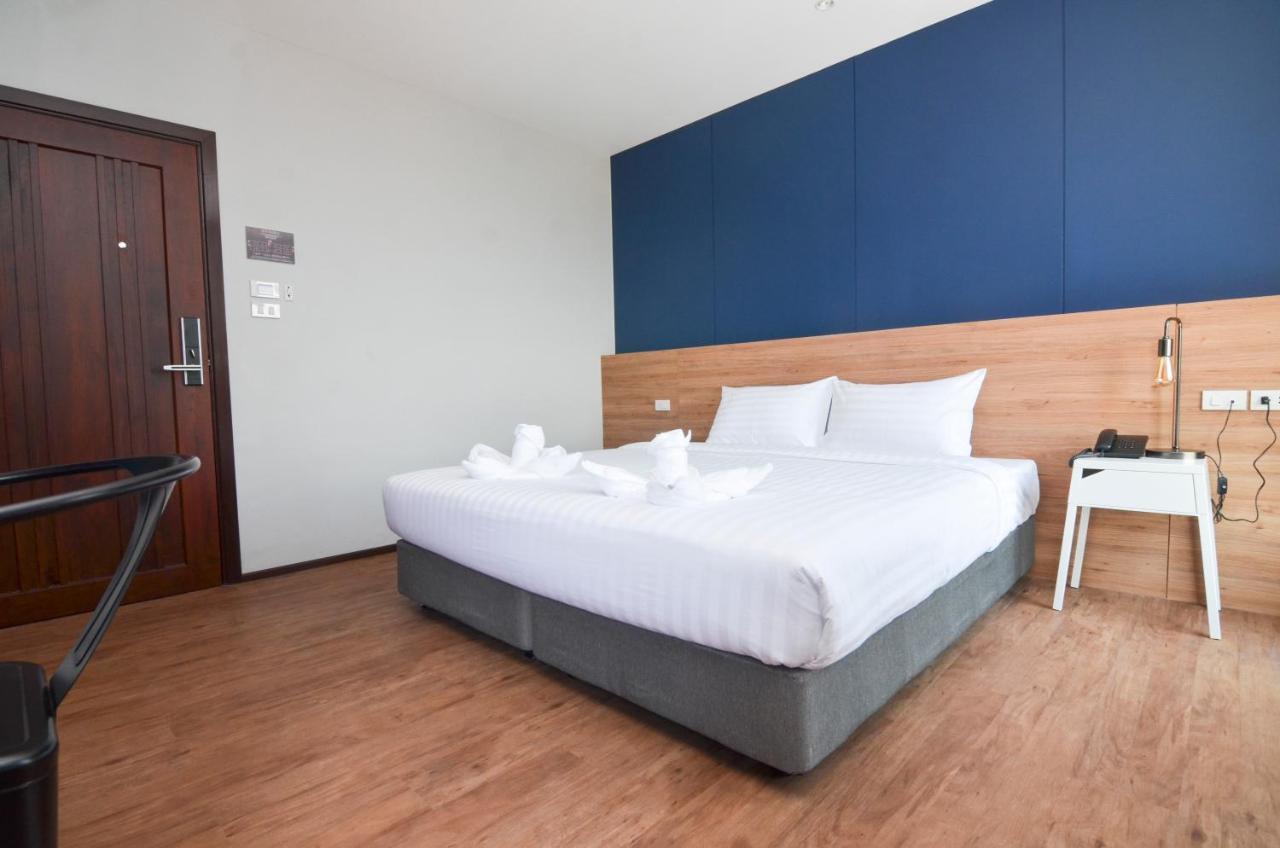 Boondara Boutique Hotel Нахон Паном Екстериор снимка
