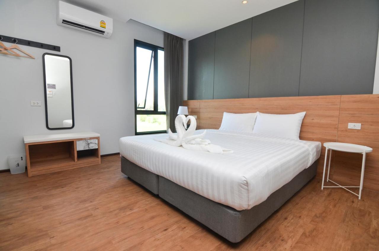 Boondara Boutique Hotel Нахон Паном Екстериор снимка
